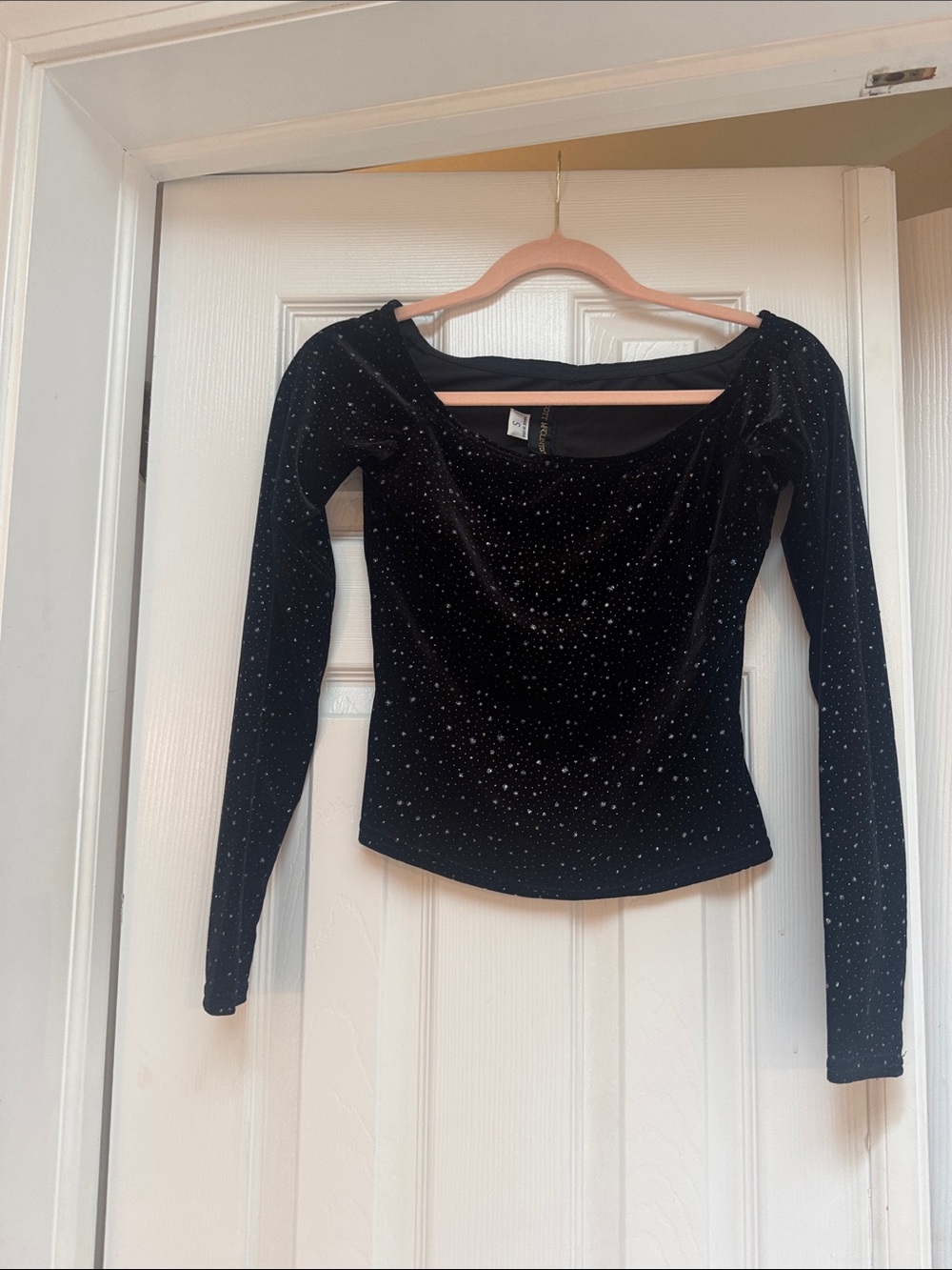 Scott McClintock Women’s Black Velvet Long-Sleeve Sparkle Top